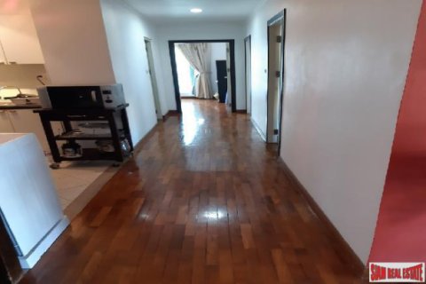 Apartment in Bangkok, Thailand 3 bedrooms № 193727 - photo 5