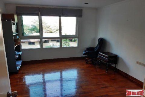 Apartment in Bangkok, Thailand 3 bedrooms № 193727 - photo 3