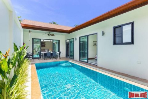 Villa in Rawai, Thailand 2 bedrooms № 193732