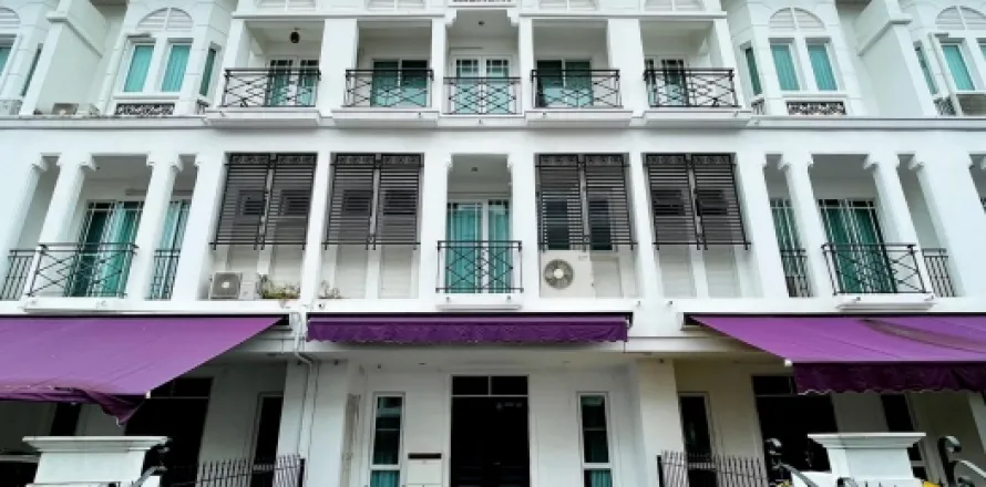 Reihenhaus in Phra Khanong, Bangkok, Thailand 3 Schlafzimmer № 216315
