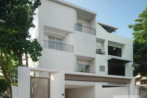 Casa de 2 dormitorios en Chatuchak, Bangkok, Tailandia № 216316