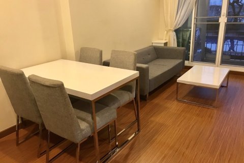 Condo in Khlong Toei, Bangkok, Thailand, 2 bedrooms  № 137509 - photo 2