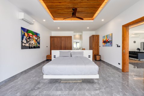 Villa in Ko Samui, Thailand 3 bedrooms № 164073 - photo 24