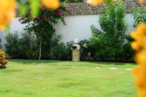 Villa in Ko Samui, Thailand 3 bedrooms № 164073 - photo 4