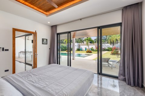 Villa in Ko Samui, Thailand 3 bedrooms № 164073 - photo 27