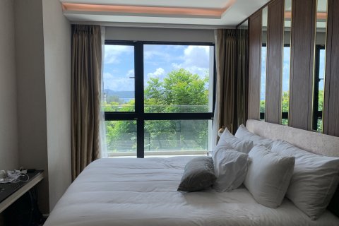 Condo in Phuket, Thailand, 2 bedrooms  № 164072 - photo 13