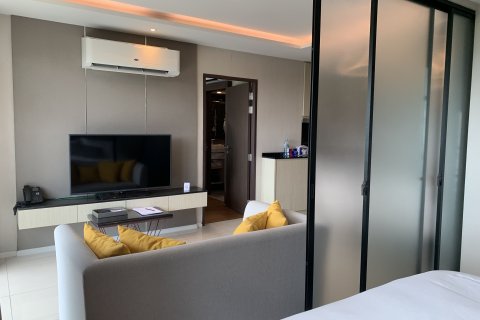 Condo in Phuket, Thailand, 2 bedrooms  № 164072 - photo 10