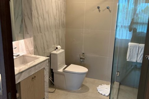 Condo in Phuket, Thailand, 2 bedrooms  № 164072 - photo 16