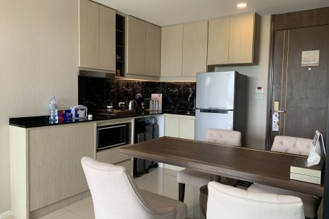 Condo in Phuket, Thailand, 2 bedrooms  № 164072 - photo 2