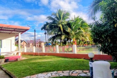 House in San Sai, Thailand 3 bedrooms № 164069 - photo 2