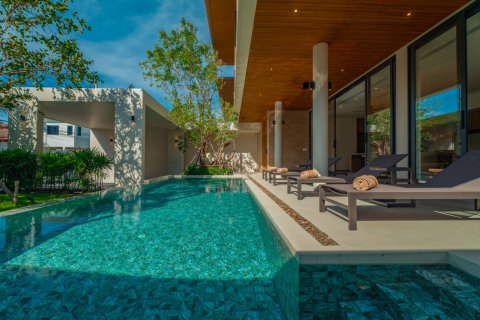 Villa in Phuket, Thailand 3 bedrooms № 164074 - photo 18