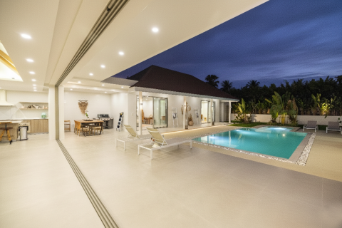 House in Phuket, Thailand 5 bedrooms № 164075 - photo 6