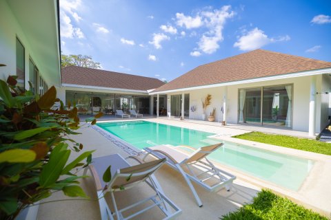 Дом в Пхукете, Таиланд с 5 спальнями  № 164075