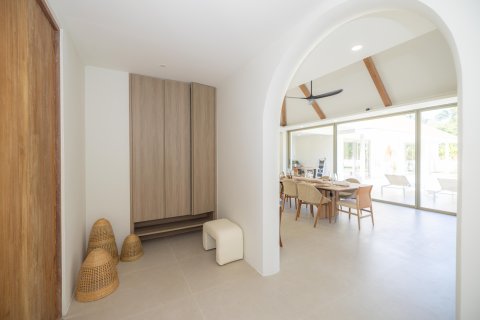 House in Phuket, Thailand 5 bedrooms № 164075 - photo 26