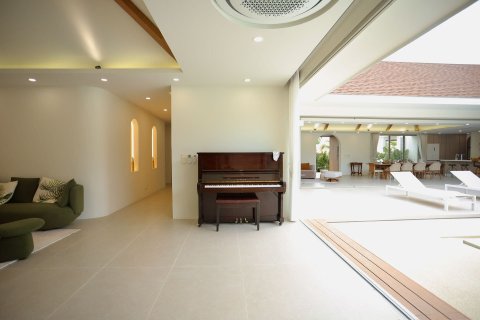 House in Phuket, Thailand 5 bedrooms № 164075 - photo 22