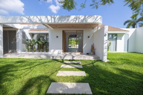House in Phuket, Thailand 5 bedrooms № 164075 - photo 9
