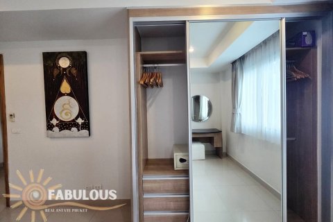 Condo on Surin Beach, Thailand, 1 bedroom № 179390 - photo 9