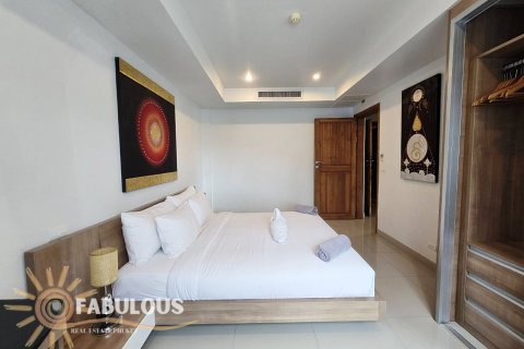 Condo on Surin Beach, Thailand, 1 bedroom № 179390 - photo 7