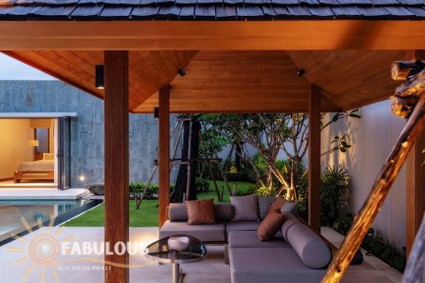 Villa in Bang Tao, Thailand 3 bedrooms № 179387 - photo 16
