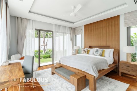 Villa in Bang Tao, Thailand 3 bedrooms № 179387 - photo 11