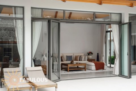 Villa in Bang Tao, Thailand 3 bedrooms № 179387 - photo 3