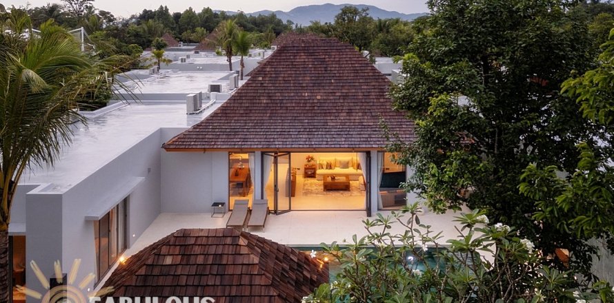 Villa in Bang Tao, Thailand 3 bedrooms № 179387