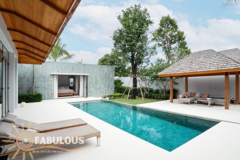 Villa in Bang Tao, Thailand 3 bedrooms № 179387 - photo 2