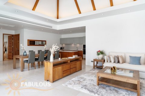 Villa in Bang Tao, Thailand 3 bedrooms № 179387 - photo 5