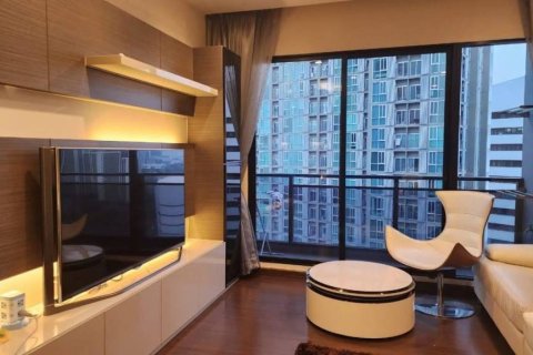 Кондоминиум с 2 спальнями в Дин Даенге, Бангкок, Таиланд № 135156 - фото 7