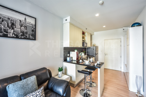 Condo in Bangkok, Thailand, 1 bedroom № 185029 - photo 2