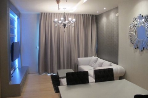 Condo in Bangkok, Thailand, 1 bedroom  № 144042 - photo 2