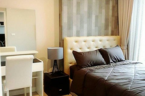 Condo in Bangkok, Thailand, 3 bedrooms  № 144036 - photo 9