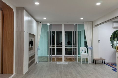 Maison à Thawi Watthana, Bangkok, Thaïlande 5 chambres № 170899 - photo 25