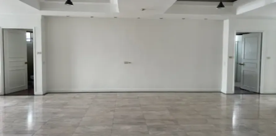 Condo à Khlong Toei, Bangkok, Thaïlande, 3 chambres  № 170903