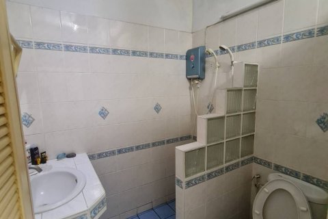 Townhouse in Watthana, Bangkok, Thailand 3 bedrooms № 170900 - photo 11