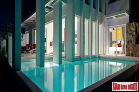 Penthouse in Tha Chang, Thailand 2 bedrooms № 192883 - photo 4