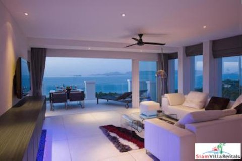 Penthouse in Tha Chang, Thailand 2 bedrooms № 192885 - photo 3