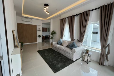 Дом в Банг Ламунге, Таиланд с 3 спальнями  № 134681 - фото 1