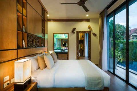 Villa in Rawai, Thailand 3 bedrooms № 134676 - photo 4