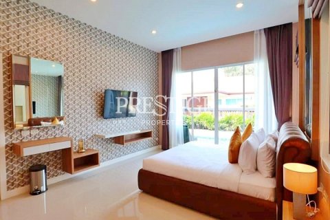 Casa de 3 dormitorios en Pattaya, Tailandia № 209926 - foto 8