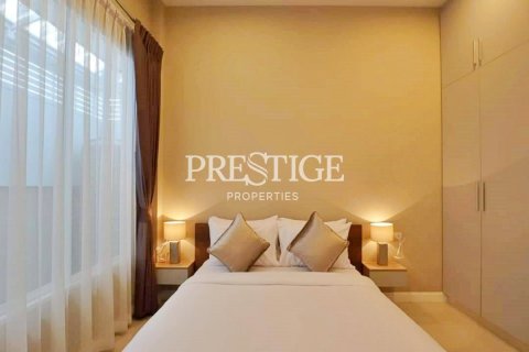 Casa de 3 dormitorios en Pattaya, Tailandia № 209926 - foto 9