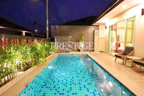 Casa de 3 dormitorios en Pattaya, Tailandia № 209926 - foto 10