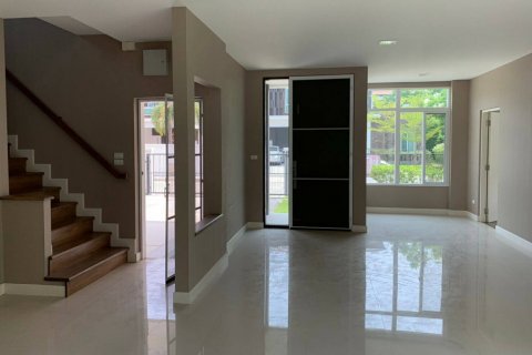 House in Chiang Mai, Thailand 4 bedrooms № 121888 - photo 3