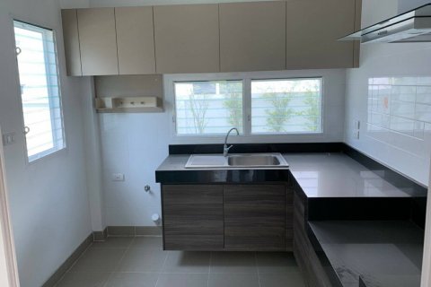 House in Chiang Mai, Thailand 4 bedrooms № 121888 - photo 4