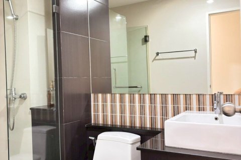 Кондоминиум с 2 спальнями в Клонг Тоэй, Бангкок, Таиланд № 169210 - фото 3