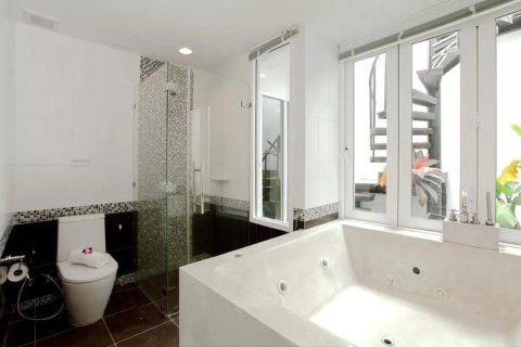 Condo in Phuket, Thailand, 3 bedrooms  № 169208 - photo 5