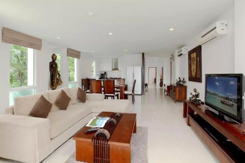 Condo in Phuket, Thailand, 3 bedrooms  № 169208 - photo 10
