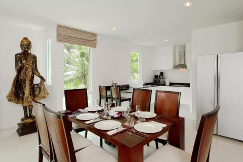 Condo in Phuket, Thailand, 3 bedrooms  № 169208 - photo 7