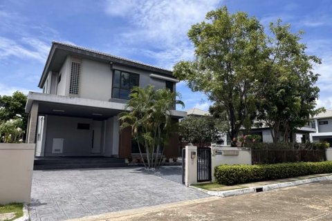 House in Bang Khun Thian, Bangkok, Thailand 4 bedrooms № 169211