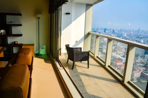 Condo in Khlong San, Bangkok, Thailand, 3 bedrooms  № 158711 - photo 3